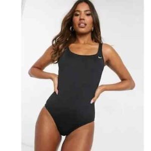 NIKE Essential U-Back One-Piece Swimsuit Black Size S